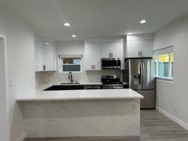 featured image of 608 West Hillcrest Boulevard #1/2