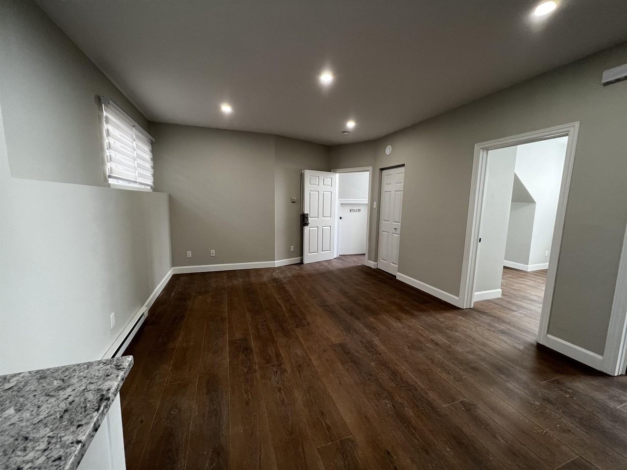 142 Alma St #C - Photo 3 of 8