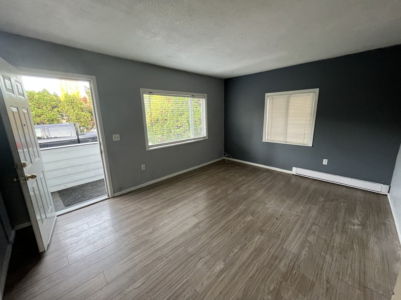 21706 Dewdney Trunk Rd - Photo 7 of 10