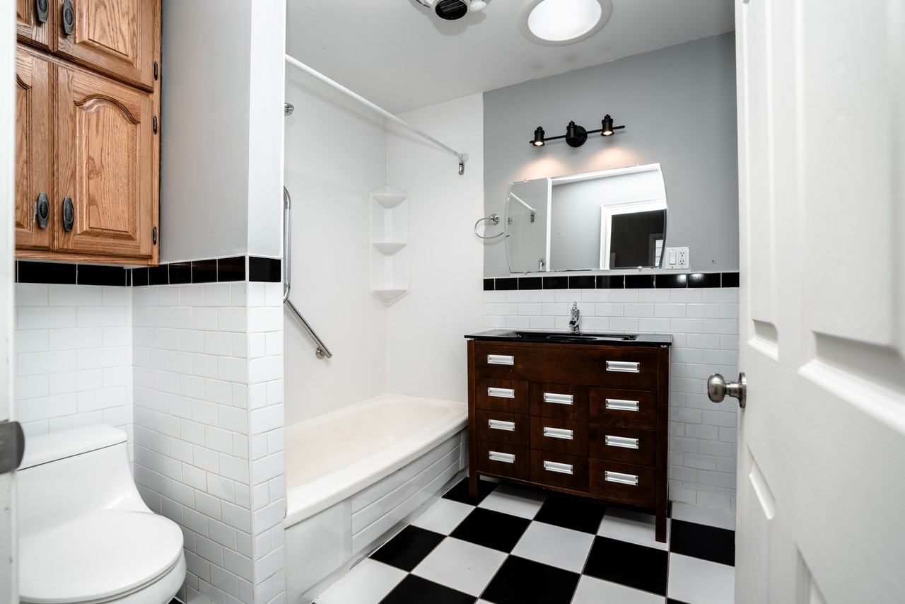 152 Ross St #1 - Photo 6 of 8