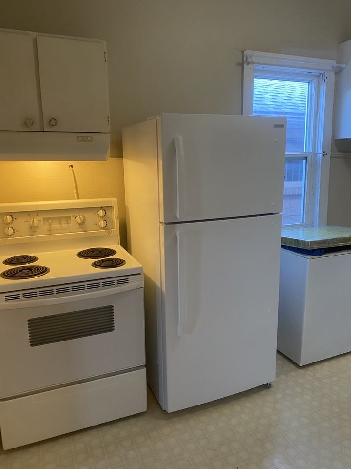 20 Niagara Street #2 - Photo 3 of 15