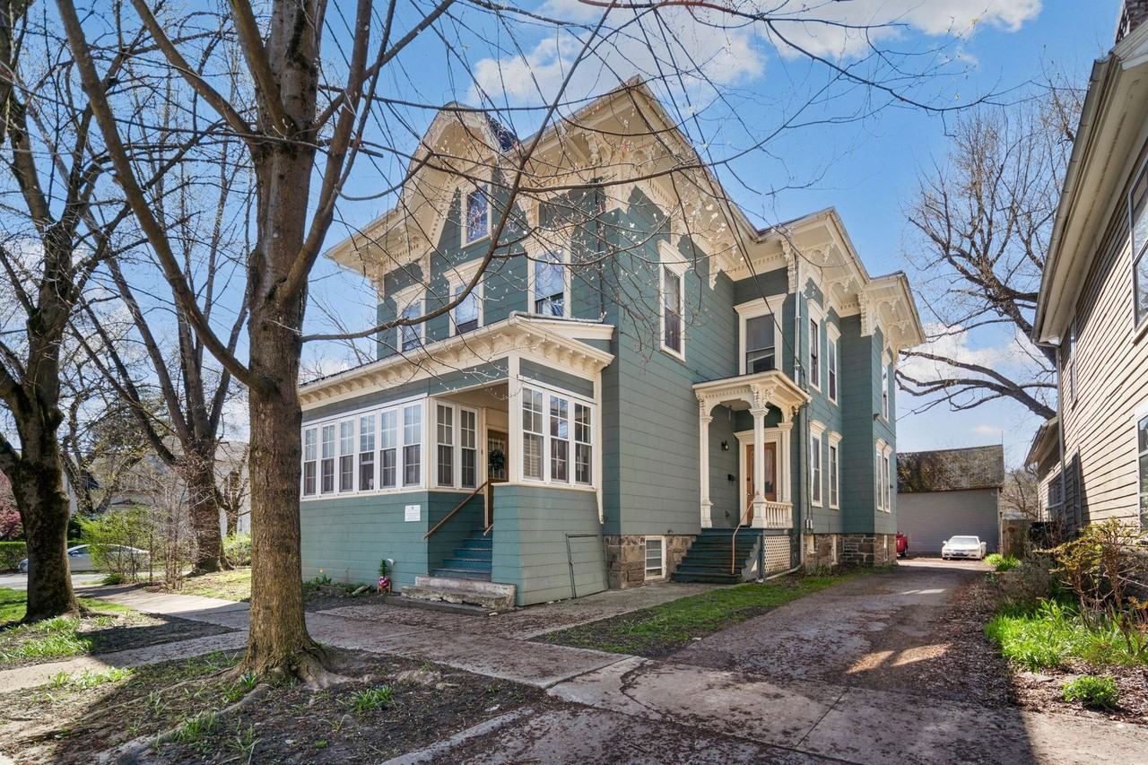 232 S. Geneva St - Photo 2 of 50