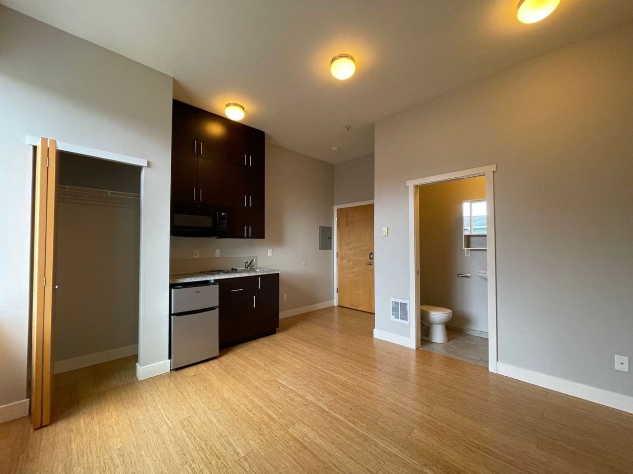 The Den Apartments - Photo 4 of 8