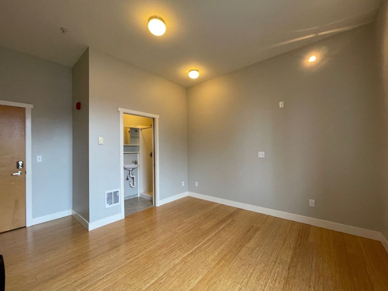 The Den Apartments - Photo 6 of 8