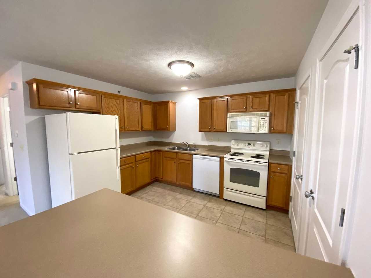 Savannah Meadows - Photo 4 of 20