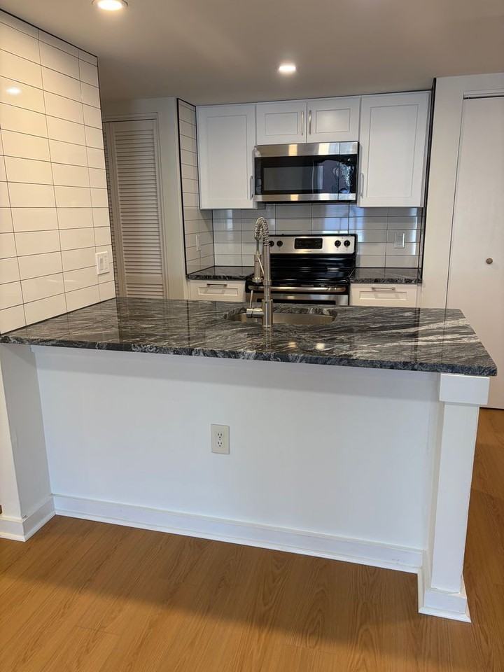 24 S Bank St #407 - Photo 3 of 23