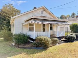 featured image of 803 Roanoke Ave