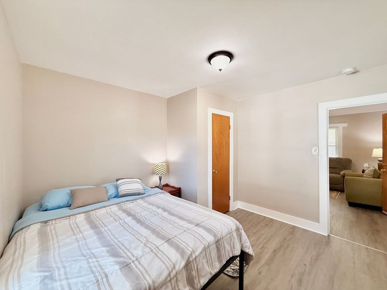 803 Roanoke Ave - Photo 6 of 15