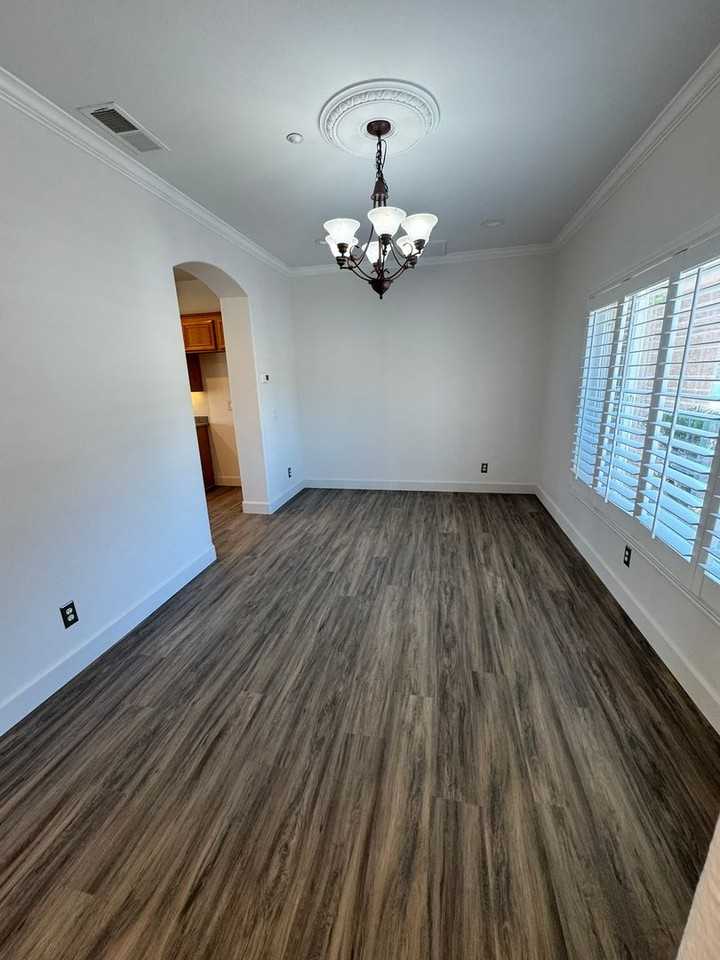 2378 Maudey Bell Ct - Photo 7 of 32