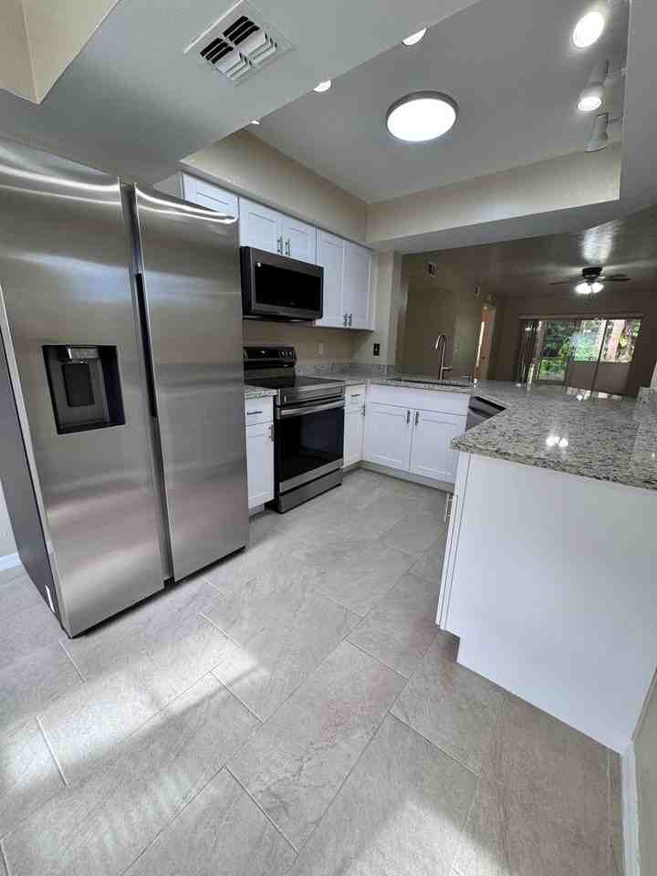 28251 Pine Haven Way - Photo 3 of 32