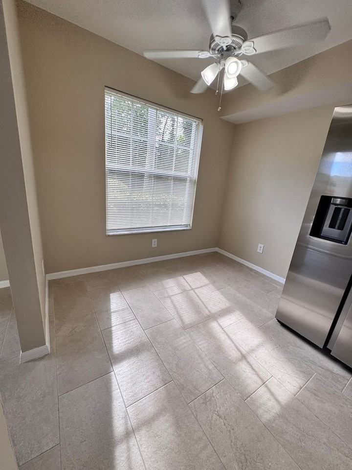 28251 Pine Haven Way - Photo 5 of 32