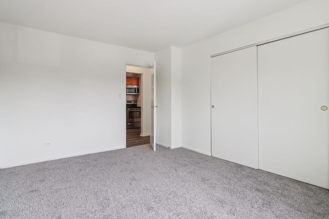 Georgian Court Apartments - Photo 7 of 9