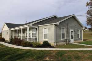 featured image of 490B Windsor Rd