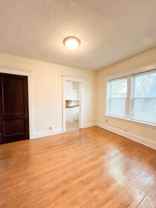 901-909 Summit Ave S - Photo 1 of 1