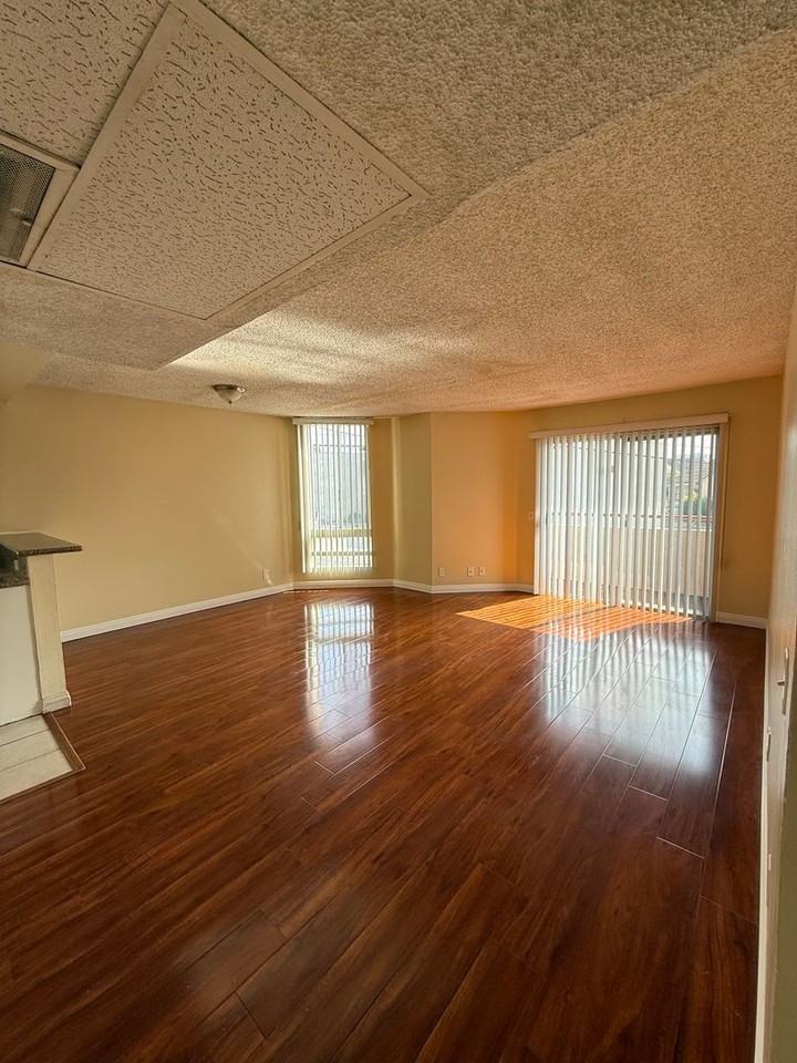 807Bunk - Photo 2 of 16