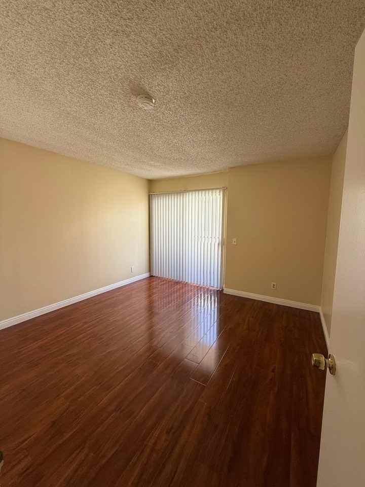 807Bunk - Photo 6 of 16