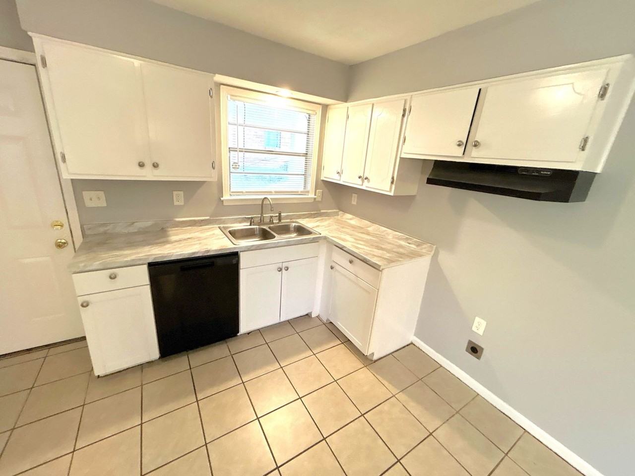 3876 Windy Avenue - Photo 2 of 12