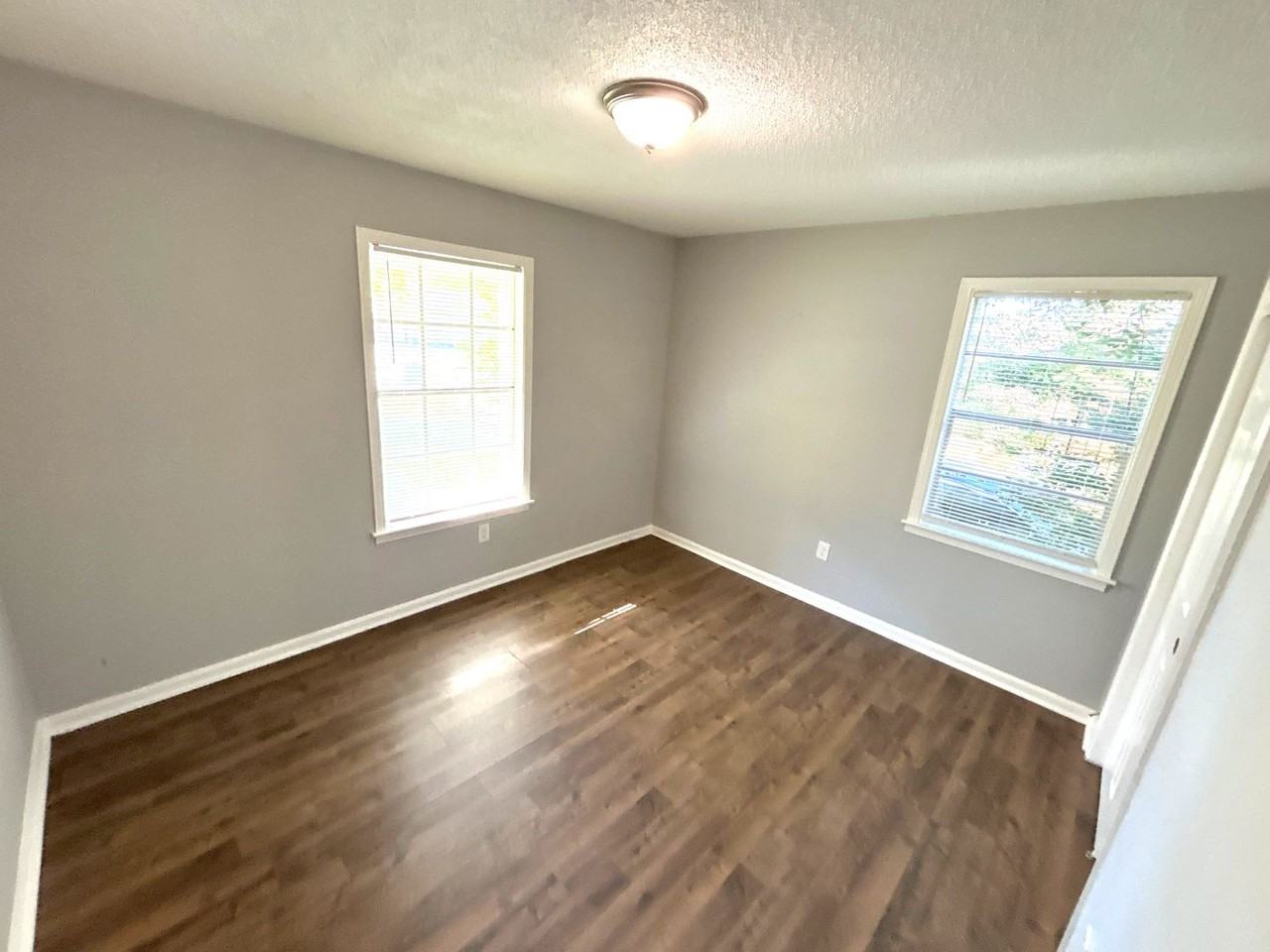 3876 Windy Avenue - Photo 5 of 12