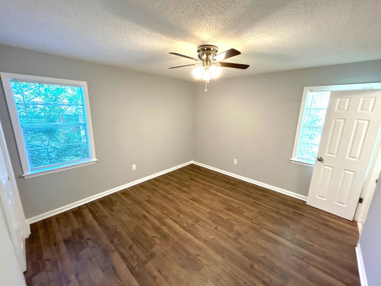 3876 Windy Avenue - Photo 6 of 12