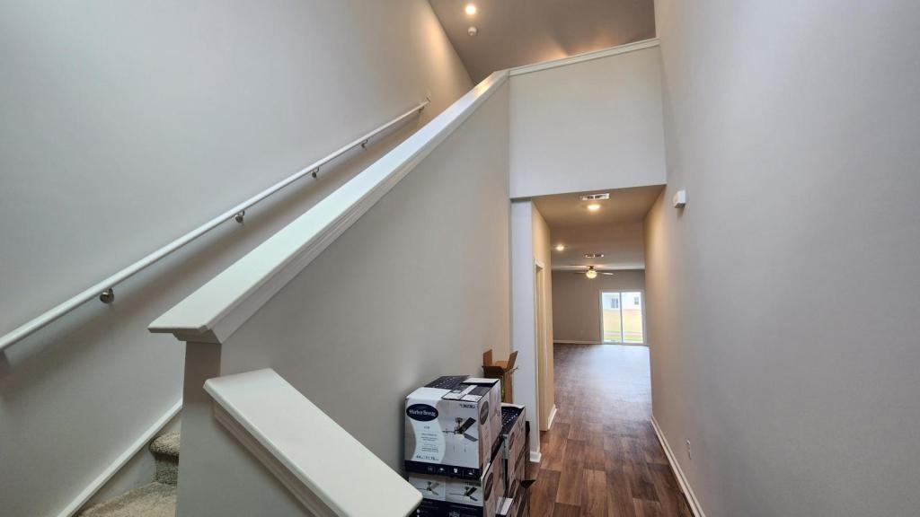 1055 Sentinel Ct - Photo 3 of 50