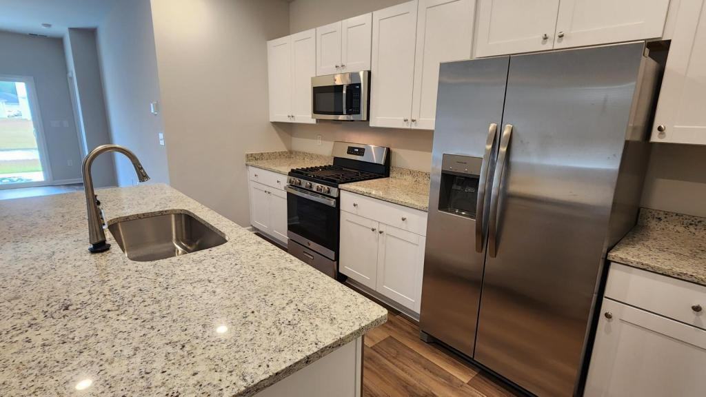 1055 Sentinel Ct - Photo 6 of 50