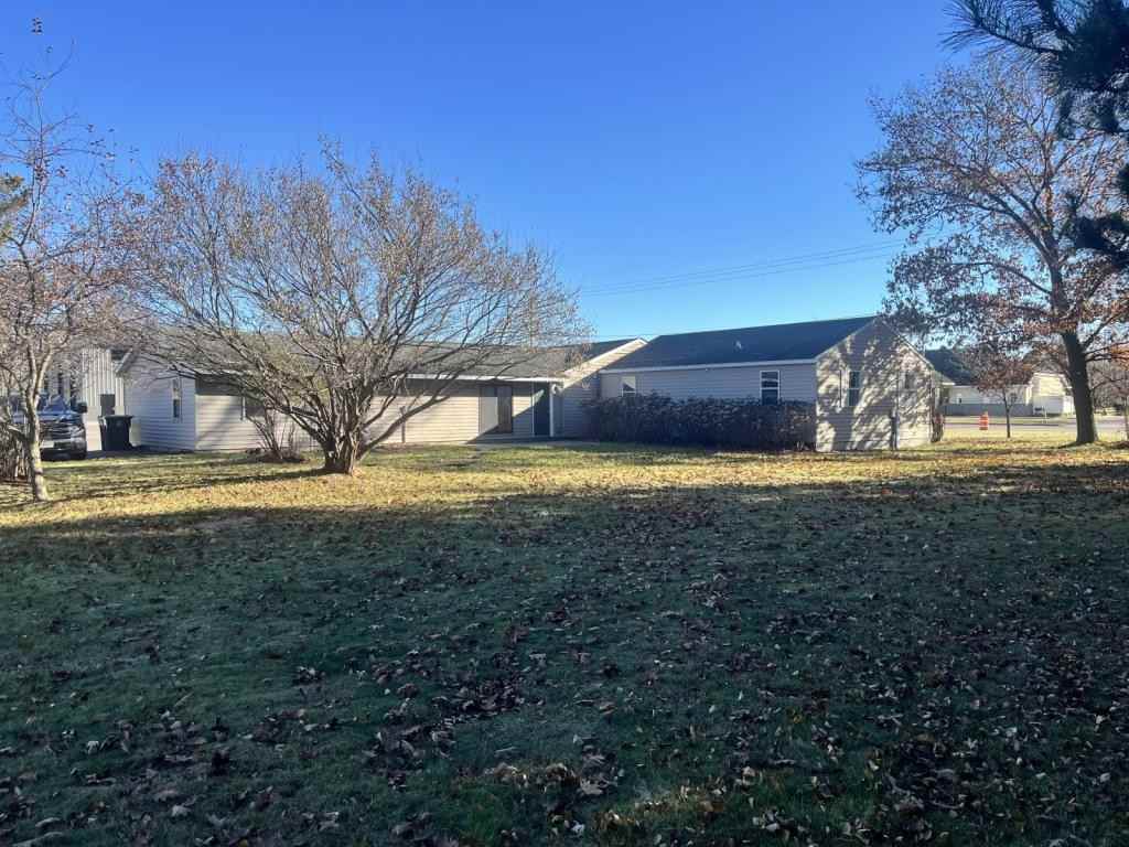 6306 Schofield Ave - Photo 3 of 17