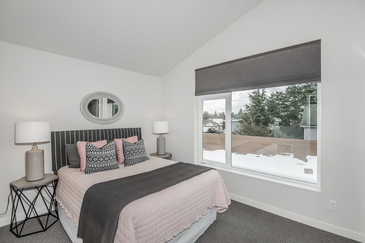 Tacoma - Photo 4 of 16