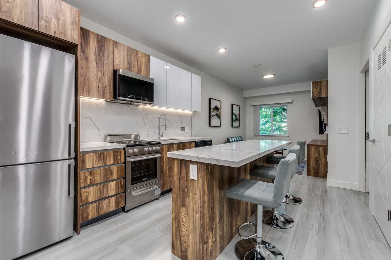 1168 Pendrell Street #309 - Photo 4 of 17
