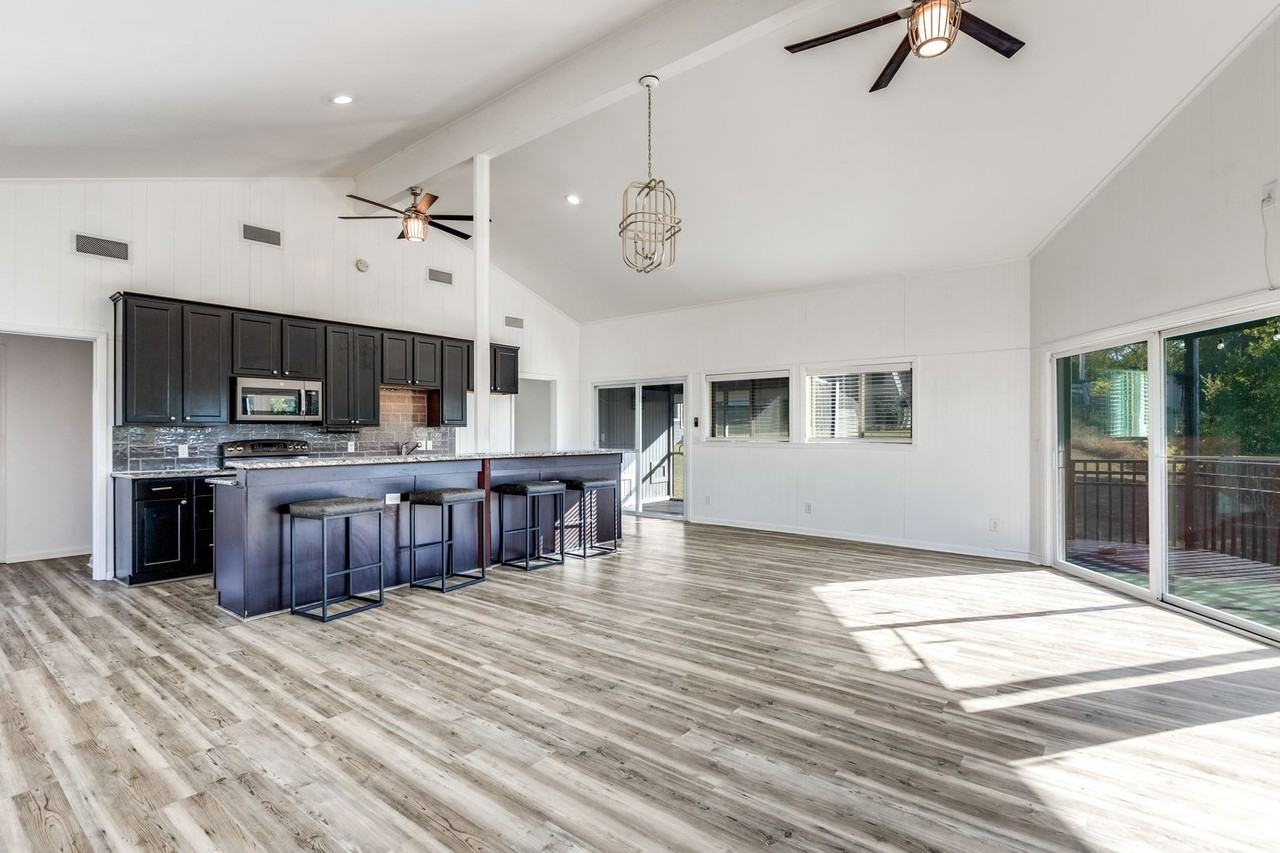 4012 Tennis Club Rd - Photo 7 of 28