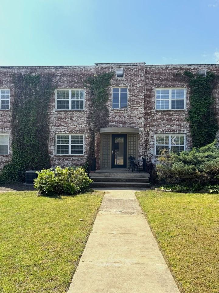 529 N. Whitham Ave. - Photo 2 of 43