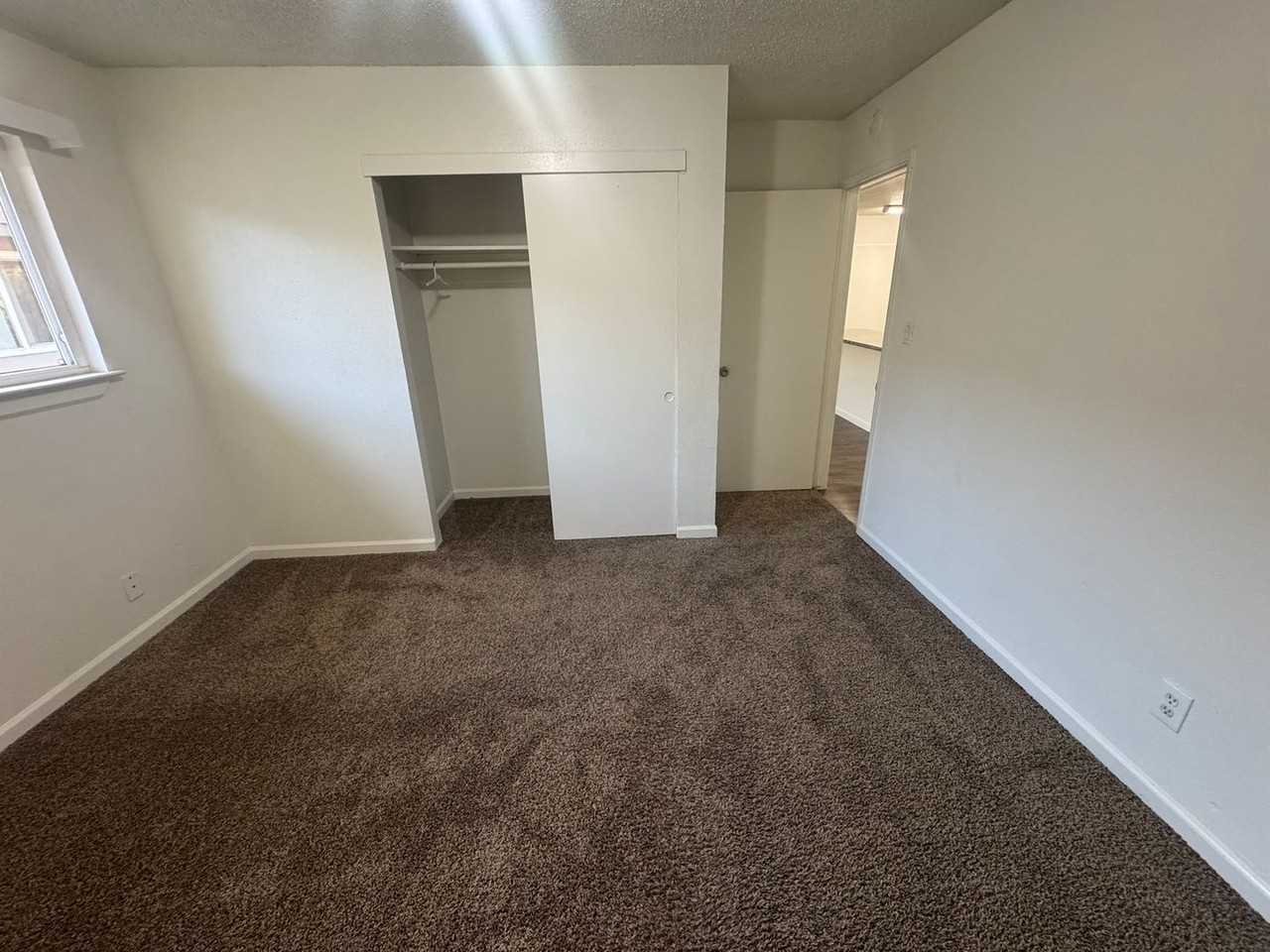 Clifford Apartments - Photo 7 of 14