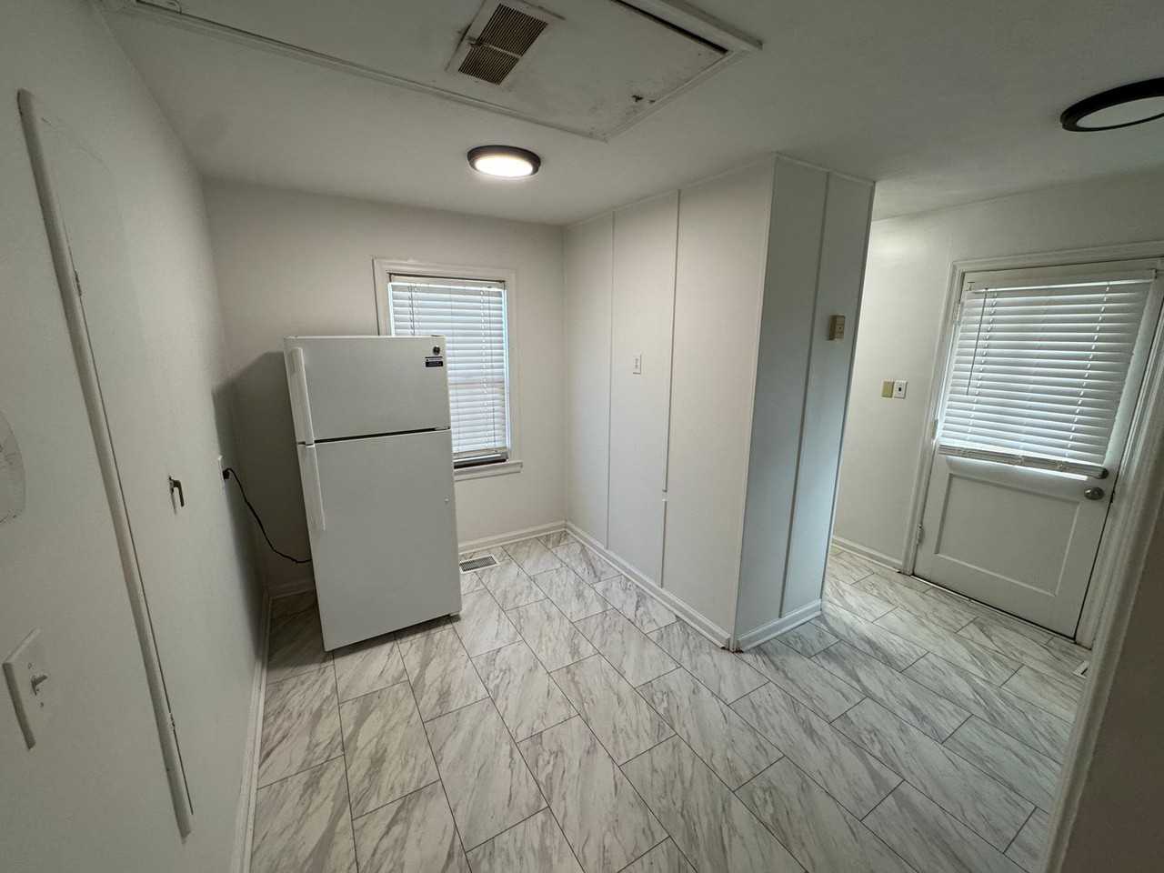 2513 Sherry Road - Photo 3 of 12