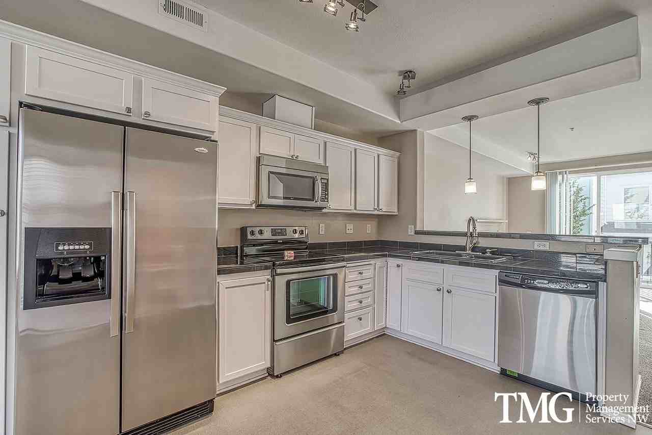 2004 Ne Cadbury Ave #213