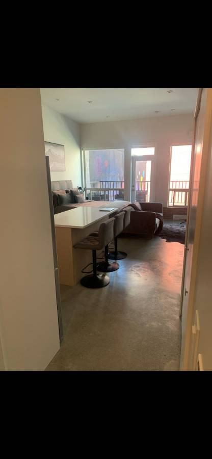 215 Main Street - Photo 4 of 11