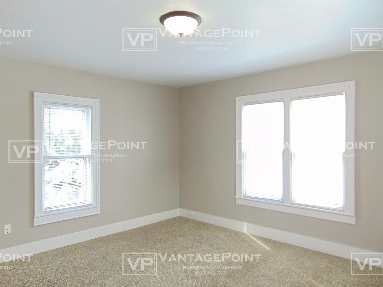 237 Kaukauna Street - Photo 3 of 19