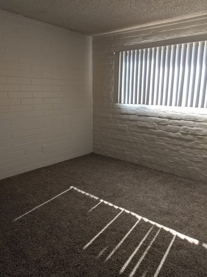 4547 E Bellevue St - Photo 6 of 10