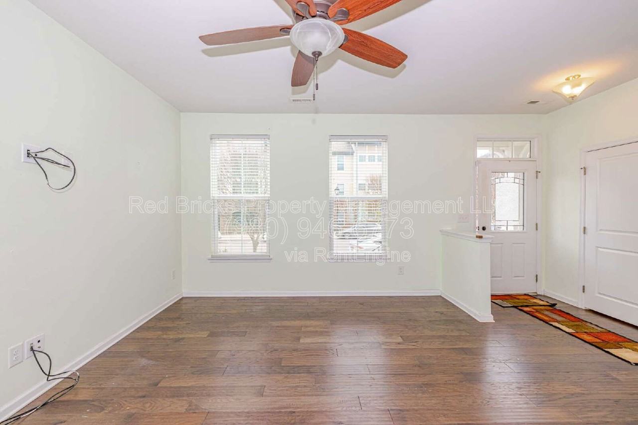 11255 Bryton Pkwy - Photo 5 of 33