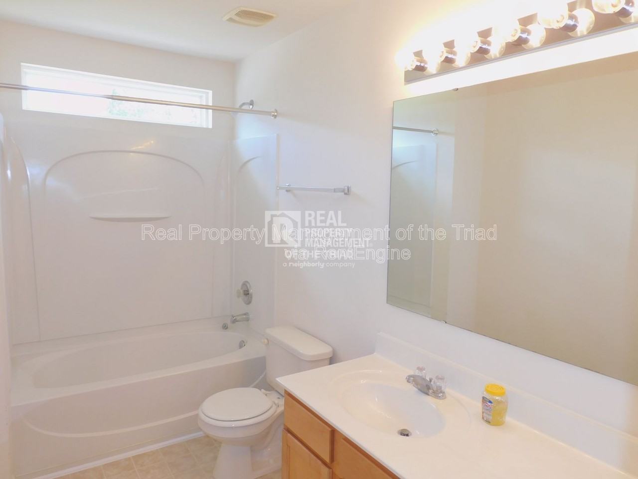 1017 Hawick Drive - Photo 6 of 30