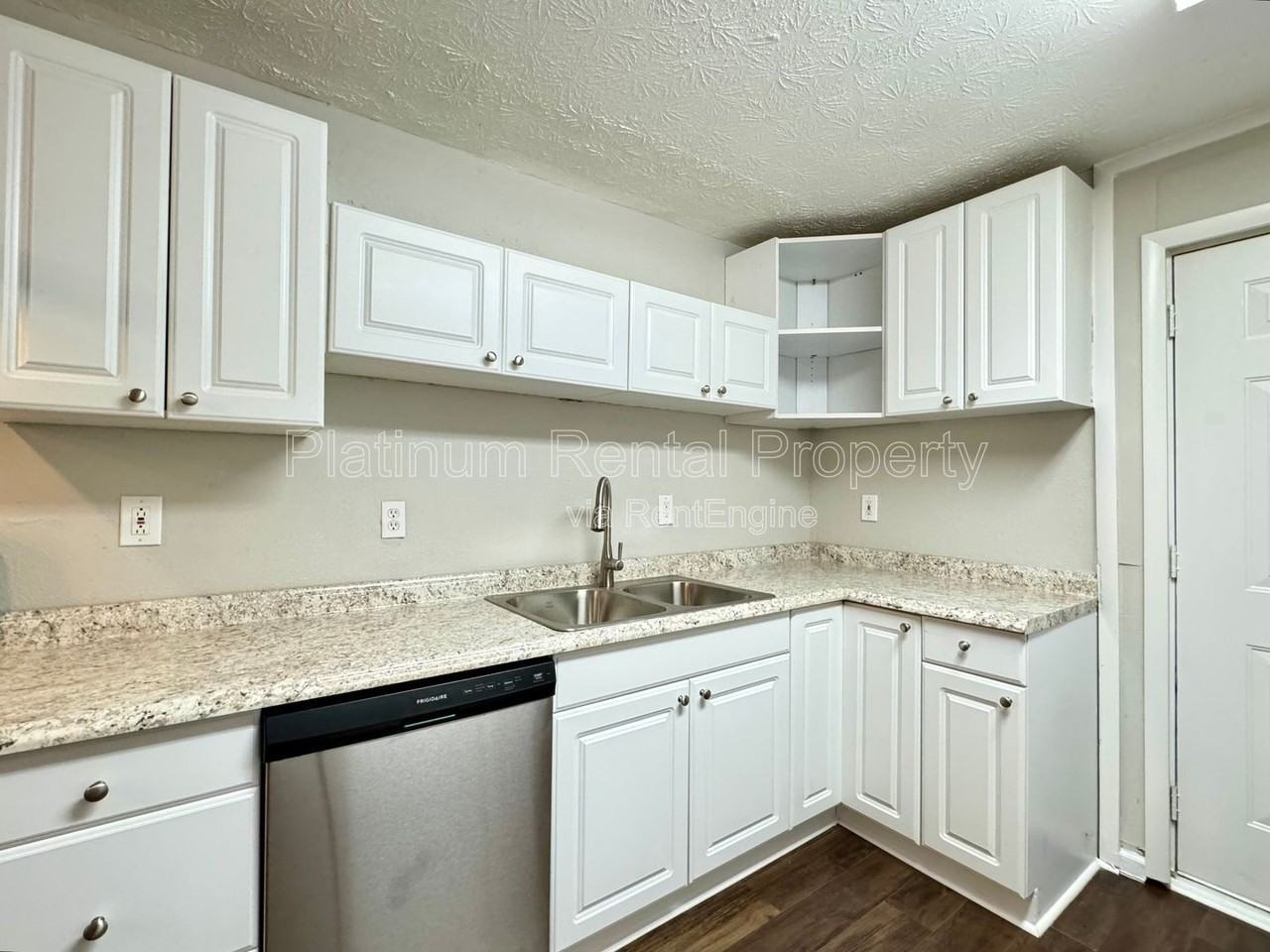 3835 Mason Drive Northwest - Photo 5 of 17