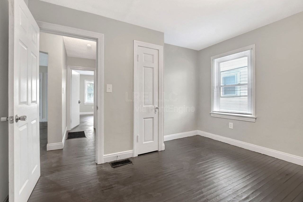 501 W Carter Ave - Photo 5 of 15