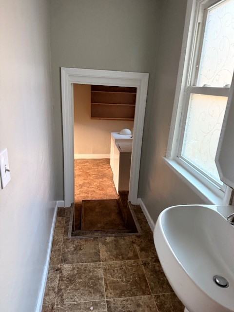 5435 Douglas Rd - Photo 2 of 23