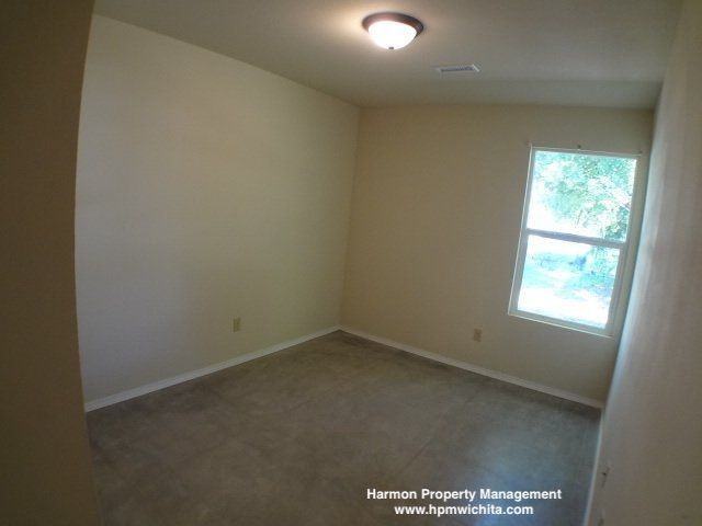 2370 N Garland Ave - Photo 7 of 11