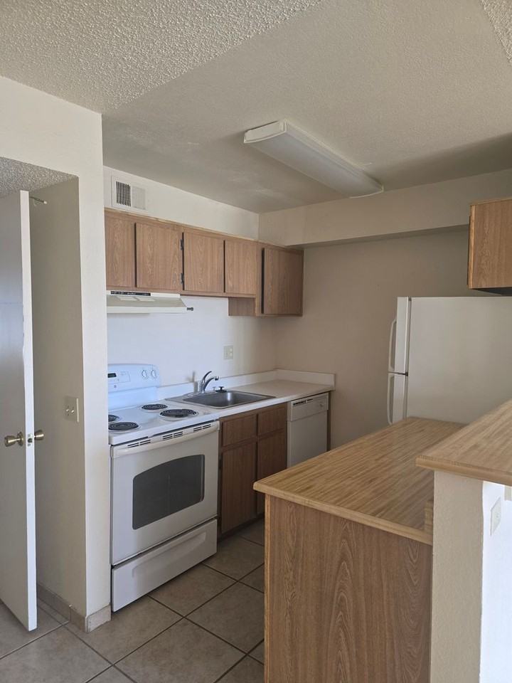 3525 E 3rd St #106 - Photo 2 of 7