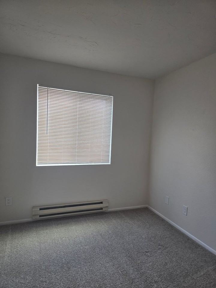 926 North Belvedere Avenue #3 - Photo 6 of 9