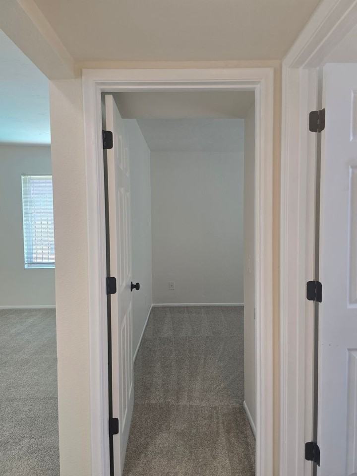 926 North Belvedere Avenue #3 - Photo 7 of 9