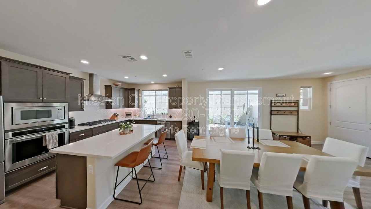 6620 Calle Koral - Photo 4 of 26