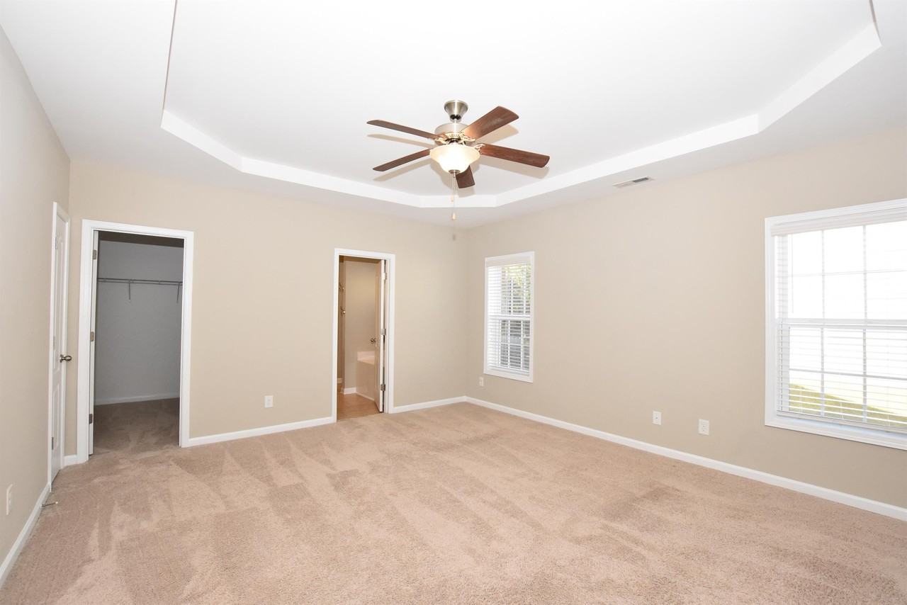 249 English Oak Drive - Photo 3 of 19