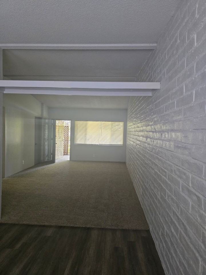 3507 E 3rd St #J - Photo 4 of 16