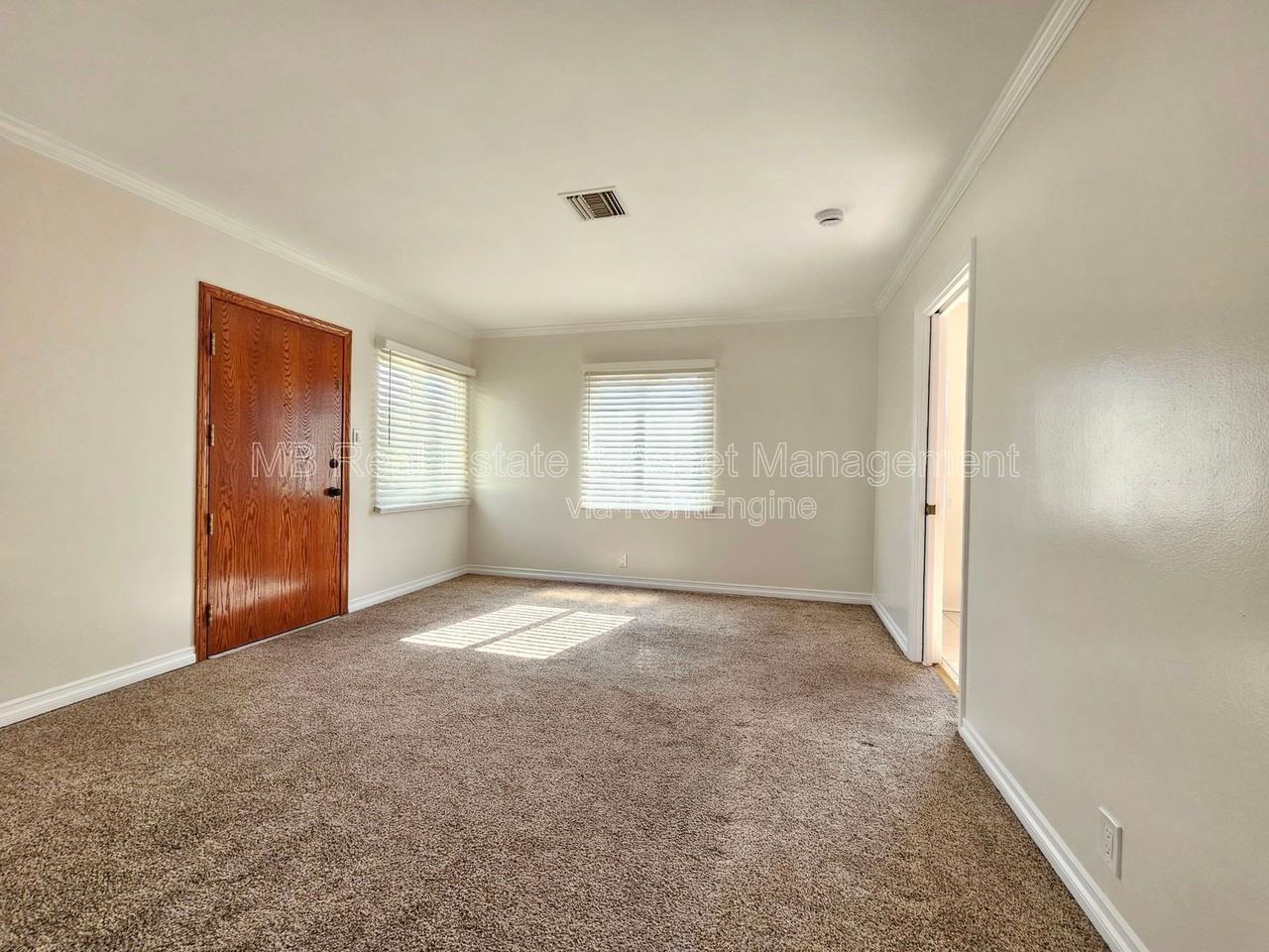 10619 Crenshaw Blvd #5 - Photo 2 of 13