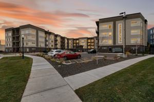 featured image of 615 Riverwalk Dr